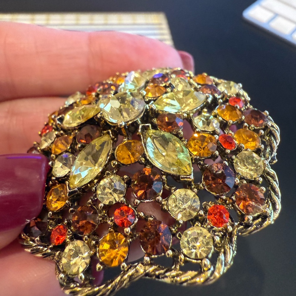 Albert Weiss gorgeous Gold/orange/copper/pale yellow Crystal Brooch - Picture 5 of 8